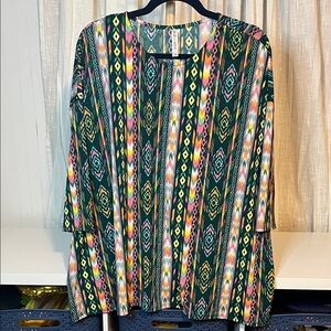 Dear Scarlett Geometric Tunic, Size M